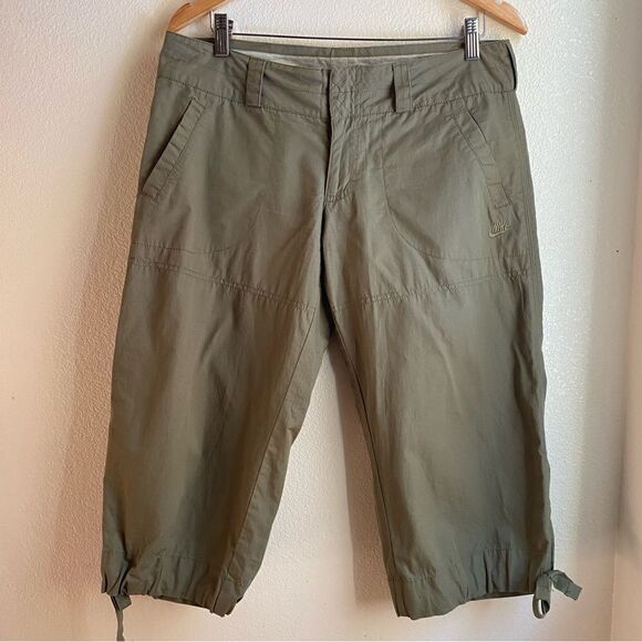 Nike | Olive Green Capri Pants, Size M - Picture 2 of 13